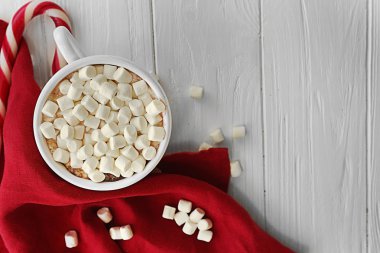 Şekerlemeli sıcak çikolata.