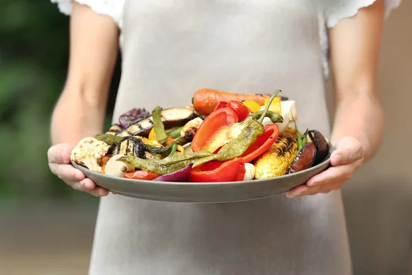 Talerz z warzywami z grilla — Zdjęcie stockowe