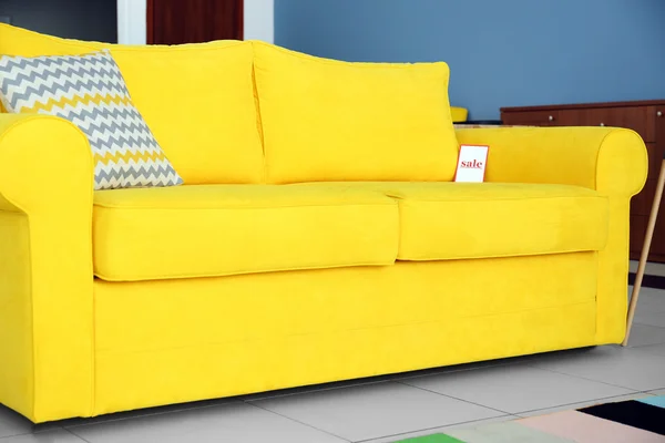 Yellow couch for sale — Stock Photo, Image