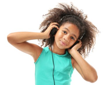 Kulaklığımda Afro-Amerikan kız