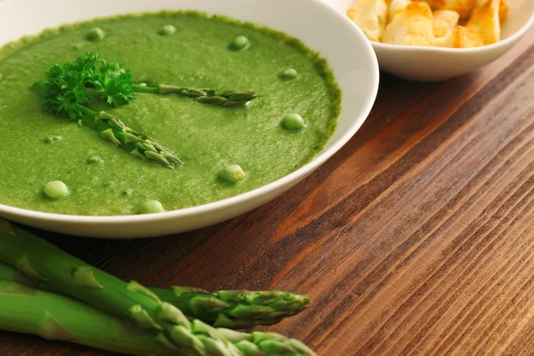Tasty asparagus soup — Stock Photo, Image