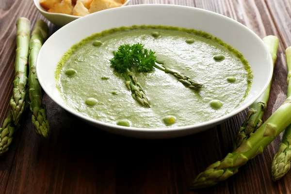 Tasty asparagus soup — Stock Photo, Image