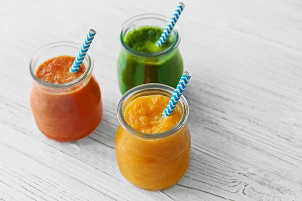 Νόστιμο smoothie ποτά — Φωτογραφία Αρχείου