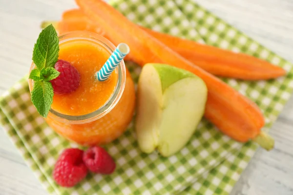 Tasty smoothie drink — Stock Photo, Image