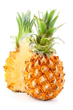 ananas, üzerinde beyaz izole