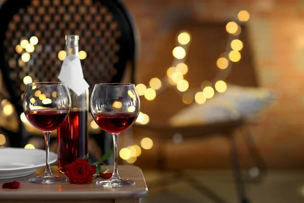 Romantikus vacsora, bor — Stock Fotó