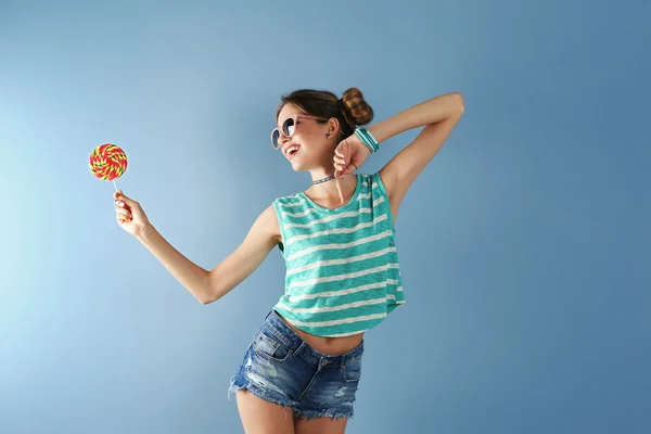 Beautiful girl on background — Stock Photo, Image