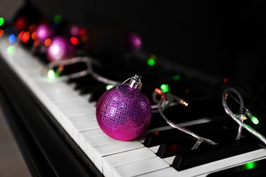 Noel dekorasyon piyano tuşlarını