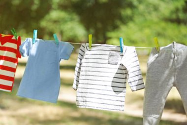 Bebek Çamaşırhane asılı  