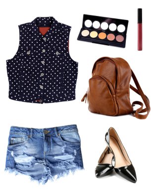 Kadın kıyafetleri koleksiyonu 