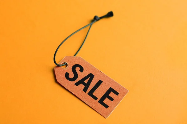 Sale label on color — Stock Photo, Image