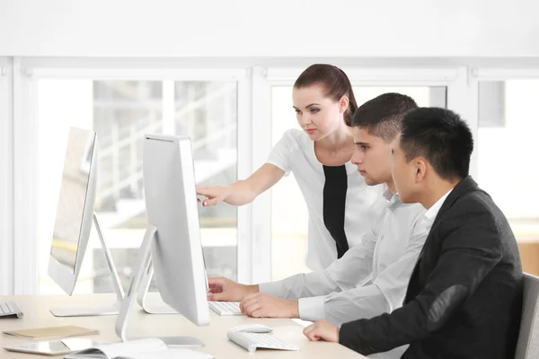 People working in office — Stock Photo, Image