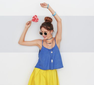 şeker ile güzel kız 