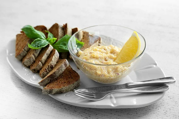 Plate with bread and caviar — Stock Photo, Image