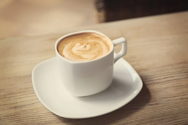 Чашка свіжої кави — стокове фото
