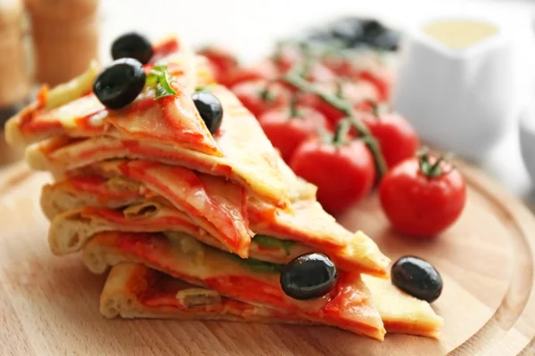 Deliziose fette di pizza — Foto Stock