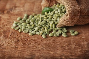 Yeşil kahve taneleri 