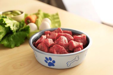Sağlıklı köpek maması 