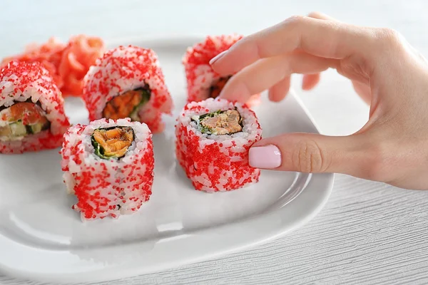 Delicioso rollo de sushi — Foto de Stock