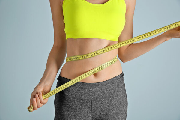 Девушка с лентой
