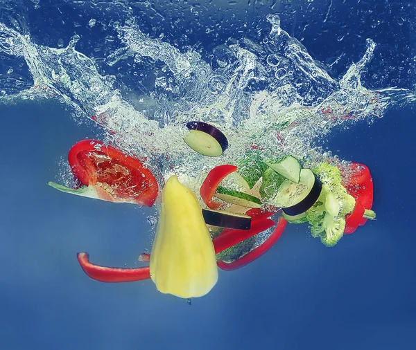 落水的蔬菜 — 图库照片