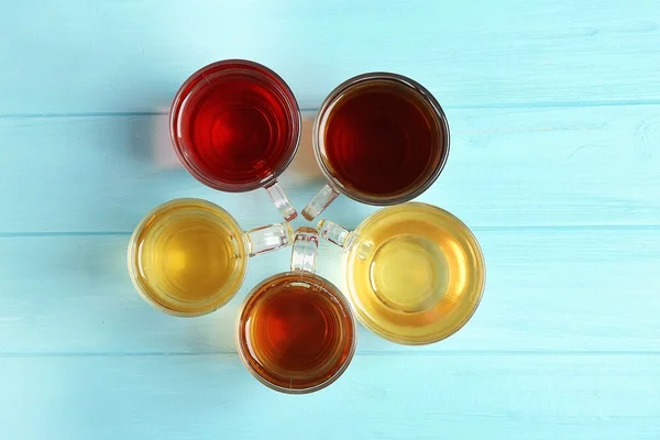 Xícaras de chá na mesa — Fotografia de Stock