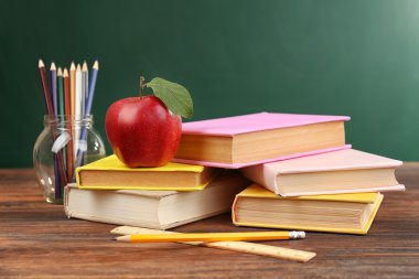 Apple kitaplar ve aksesuarları