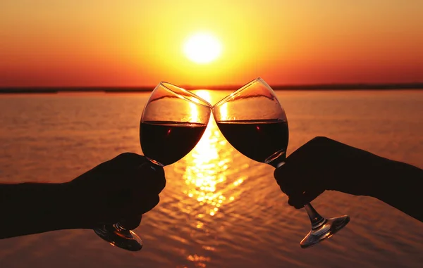 Coppia bicchieri da vino — Foto Stock