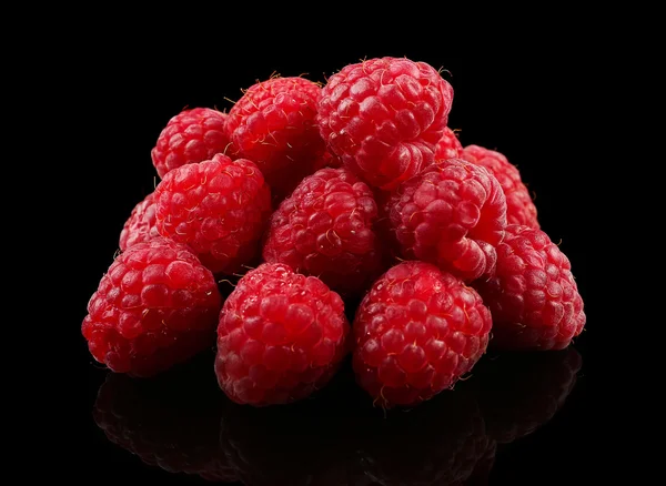 Framboesas vermelhas frescas — Fotografia de Stock