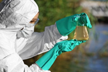 Şişesi için uzmanlık kadınla