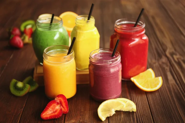 Verfrissende fruit smoothie — Stockfoto