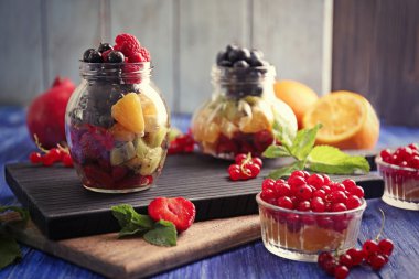 Taze meyve ve meyveler. 