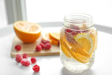 Meyve suyuyla yenileniyor