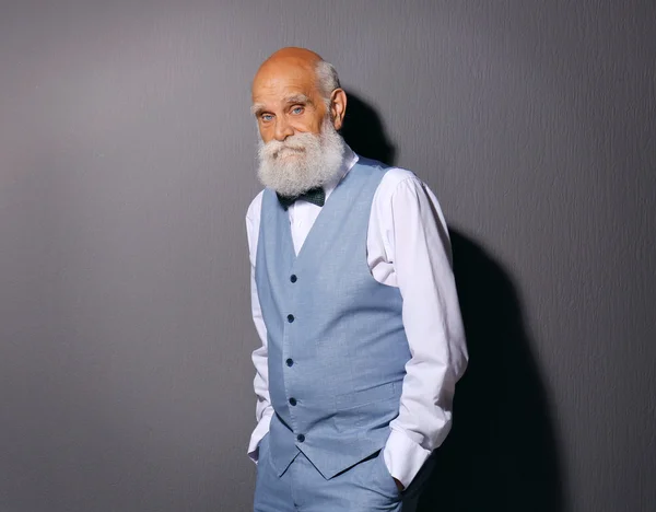 Пожилой бородач — стоковое фото