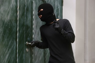 hırsız son dakika kapı