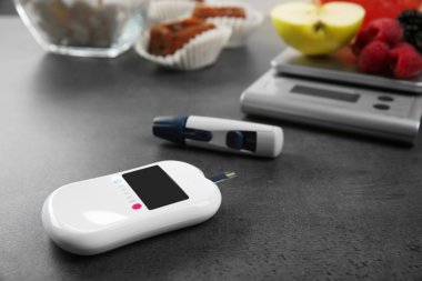 Sebze ve çerezler ile şekeri ölçüm cihazı  