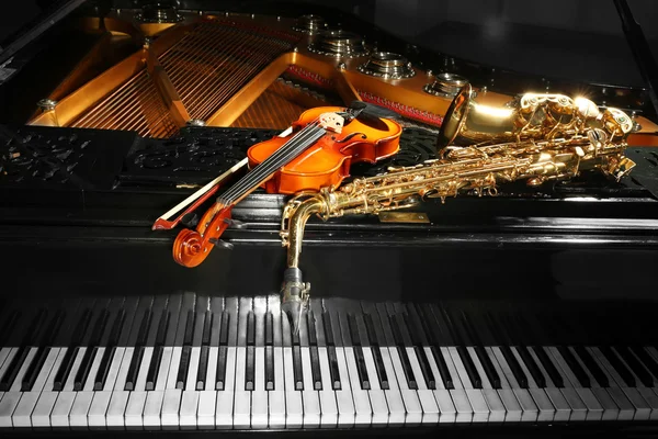 Violin with saxophone and piano — Stock Photo, Image