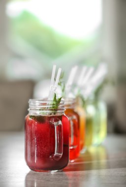 Masada farklı kokteyller