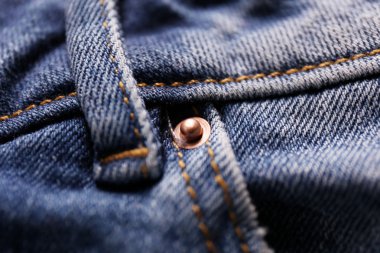 Mavi jeans cebinde 