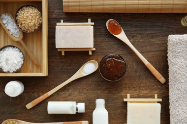 Ahşap arka plan Spa kompozisyonu