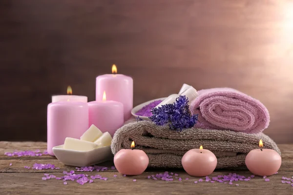 Beautiful spa composition with lavender on wooden table — Stock Photo, Image