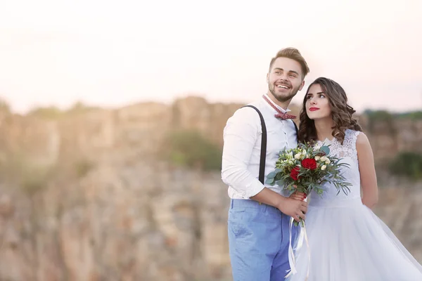 Mireasă și mire în ziua nunții — Fotografie, imagine de stoc