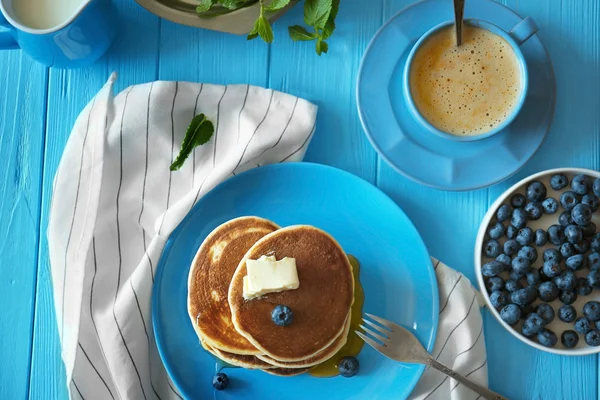 Tasty pancakes with blueberries — Stock Photo, Image