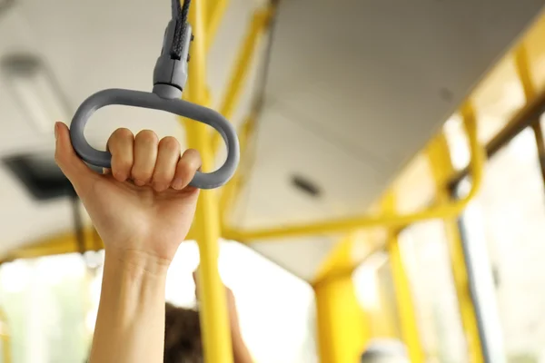 Hand holding handle — Stock Photo, Image