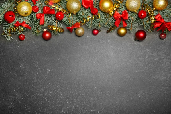 Christmas sammansättning med fir trädgrenar — Stockfoto