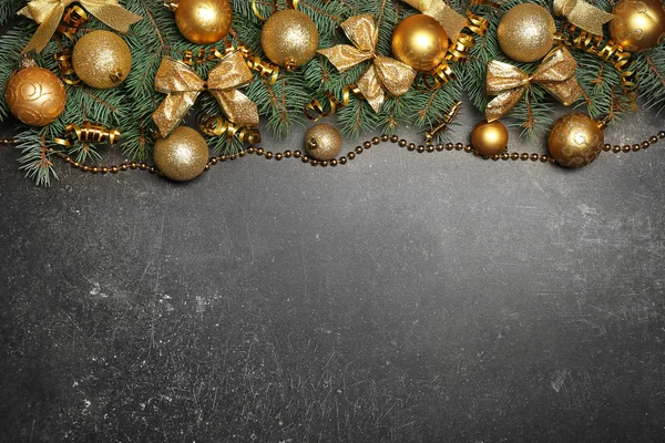 Composizione natalizia con rami di abete — Foto Stock