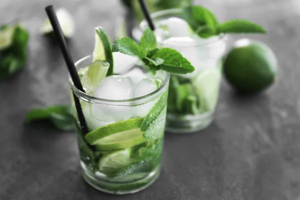 Cold fresh cocktail — Stock Photo, Image