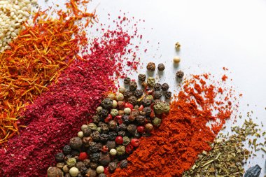 Farklı baharat karışımı