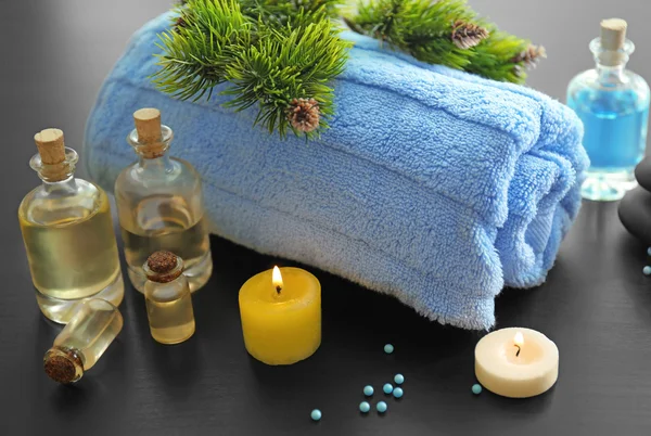 Wellness-Behandlung mit Weihnachtsdekoration — Stockfoto