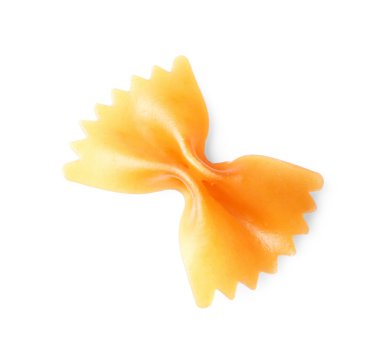 Makarna, üzerinde beyaz izole